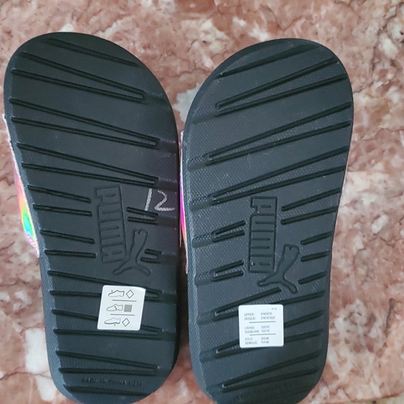 Sandals - Picture 2 of 2